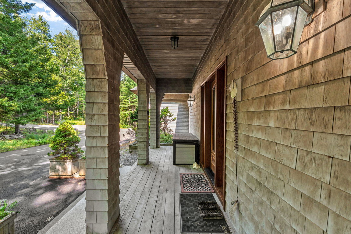 96-web-or-mls-1197-bay-rd