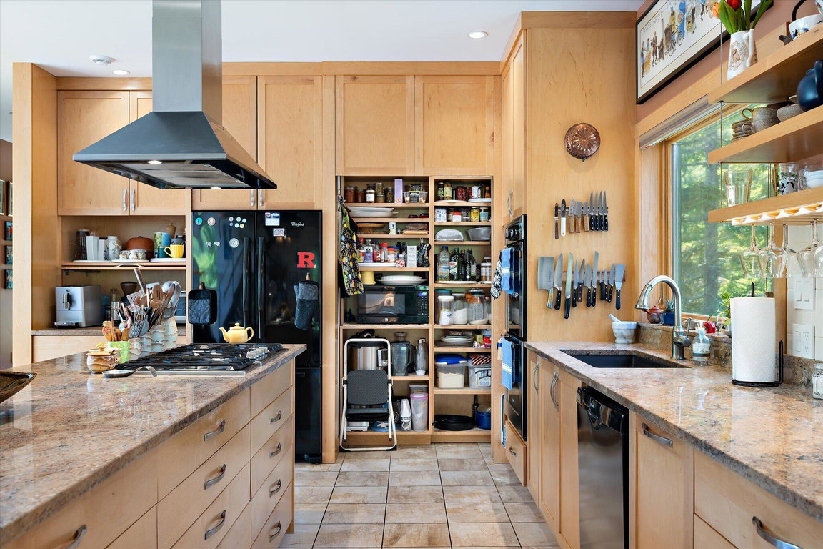 Kitchen Pantry