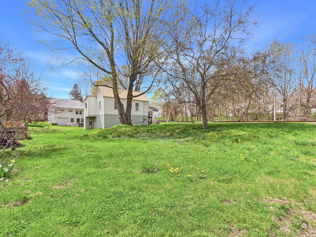 27 Water Street Orono