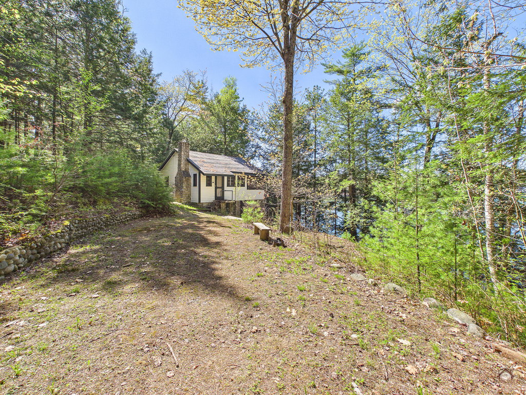 587 Scenic Drive Manchester