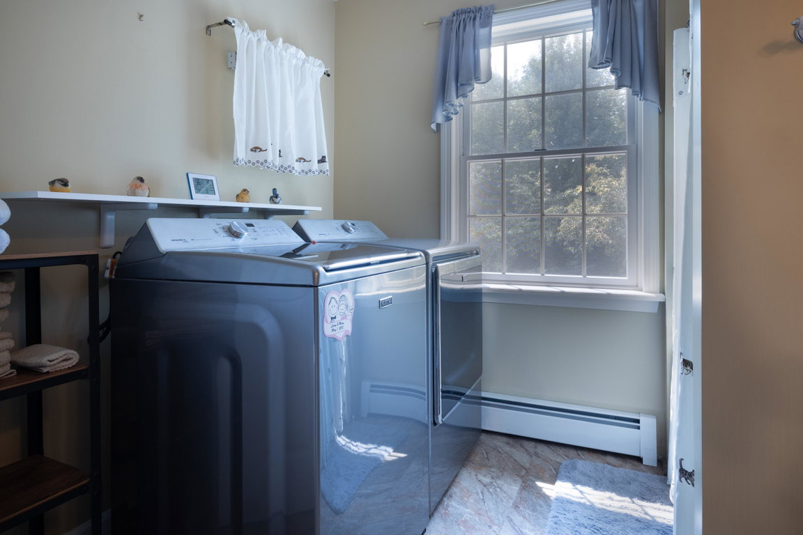 upstairs bathroom 1