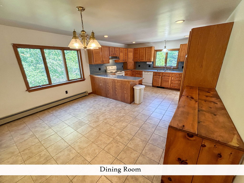 Dining Room (2), label