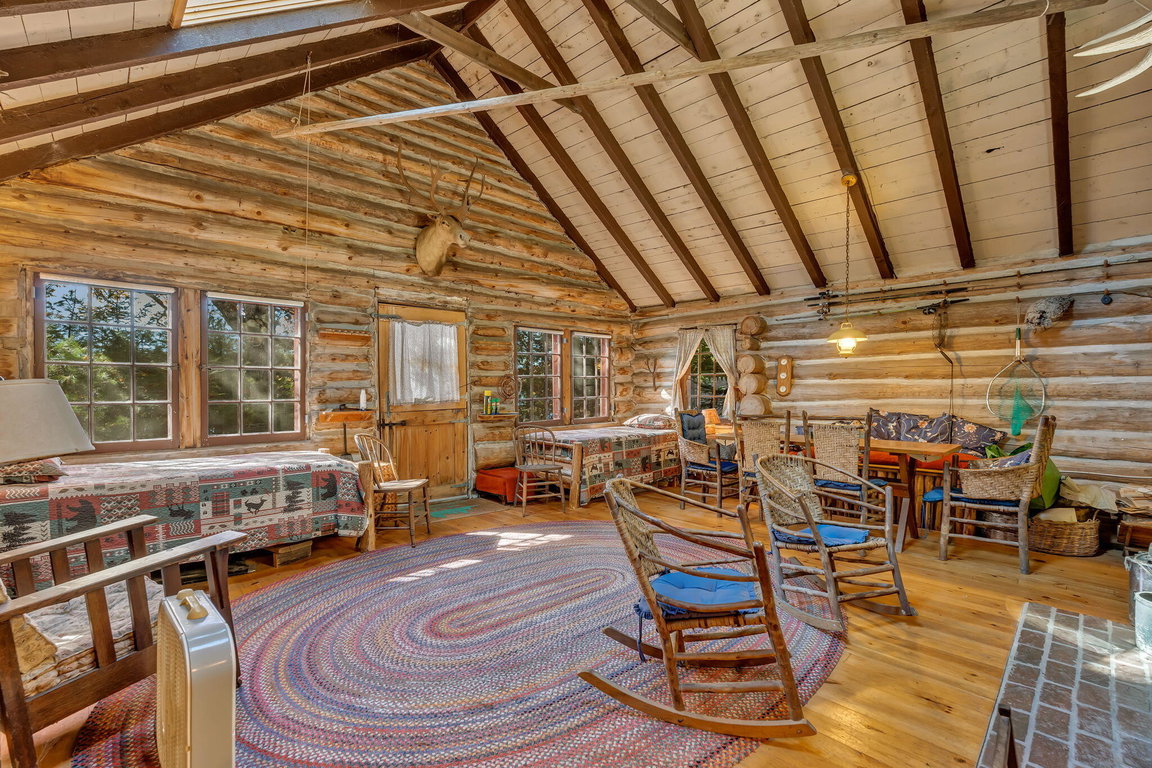 22-web-or-mls-25-dickens-farm-rd
