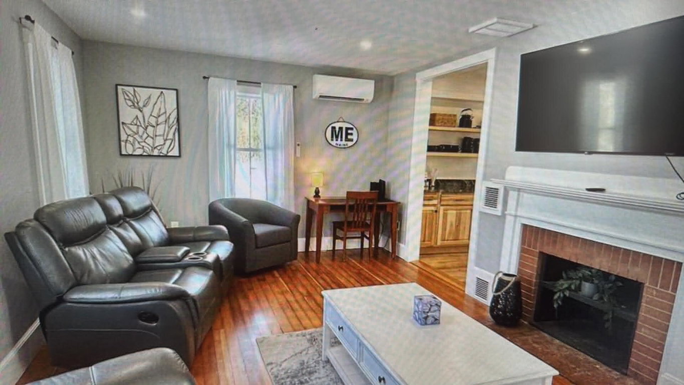 324 livgrm fireplace