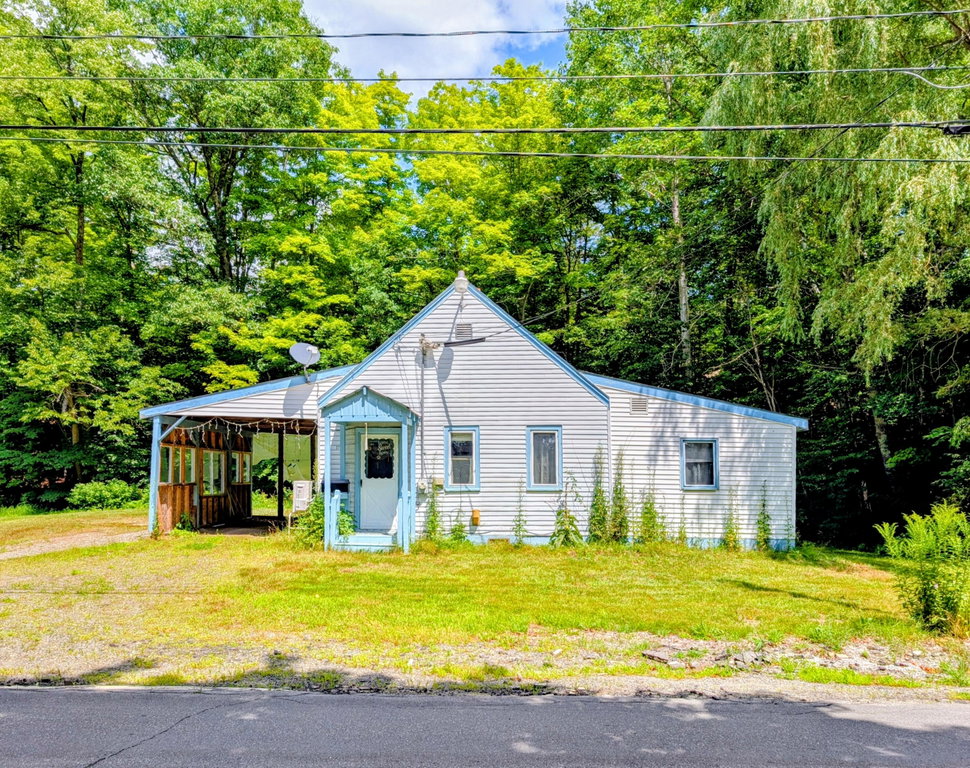 372 River Road Avon