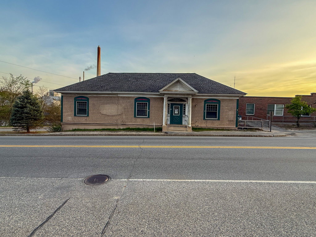 140 Main Street Mexico