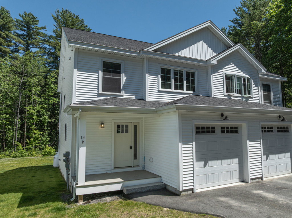 14 Voyager Lane Windham