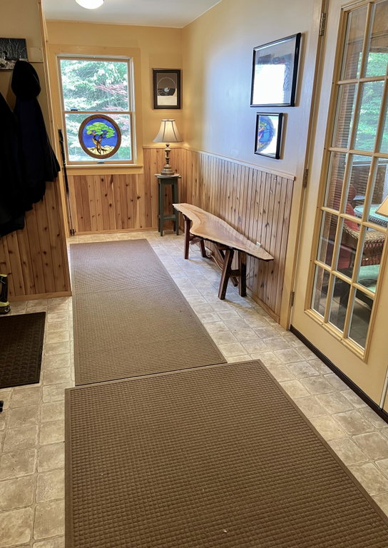 Entry/Mud Room