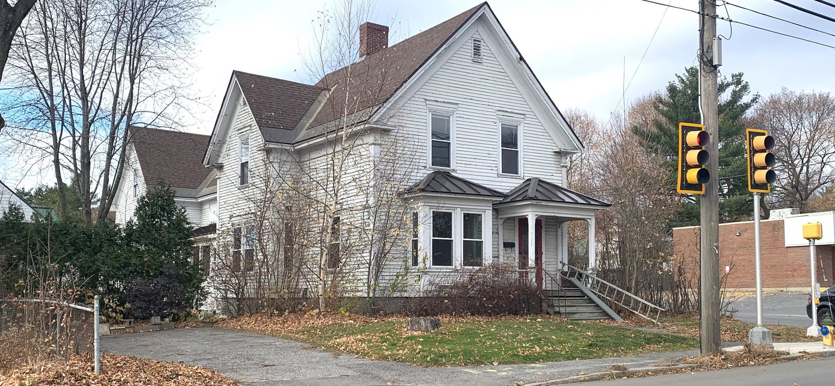 124 College Avenue Waterville