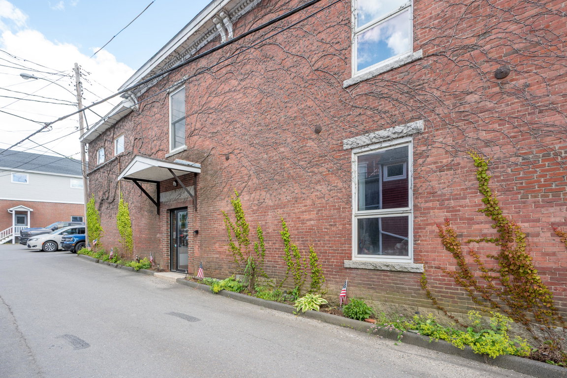 30 Water Street, Ellsworth, Maine