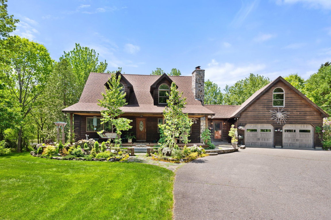 31 Hallbrook Way