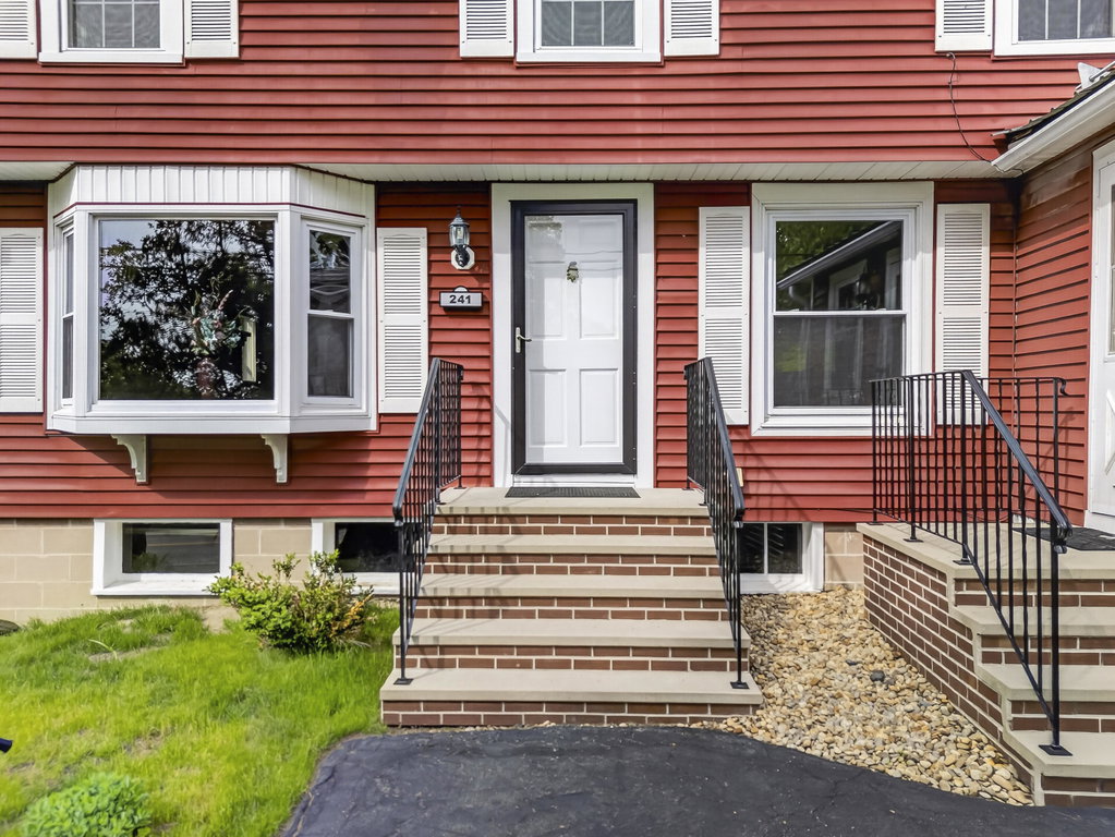 241 Hardscrabble Road Auburn