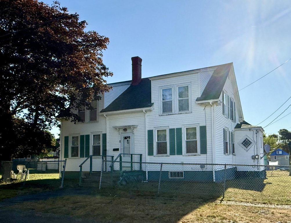 7 Broadway Street Eastport