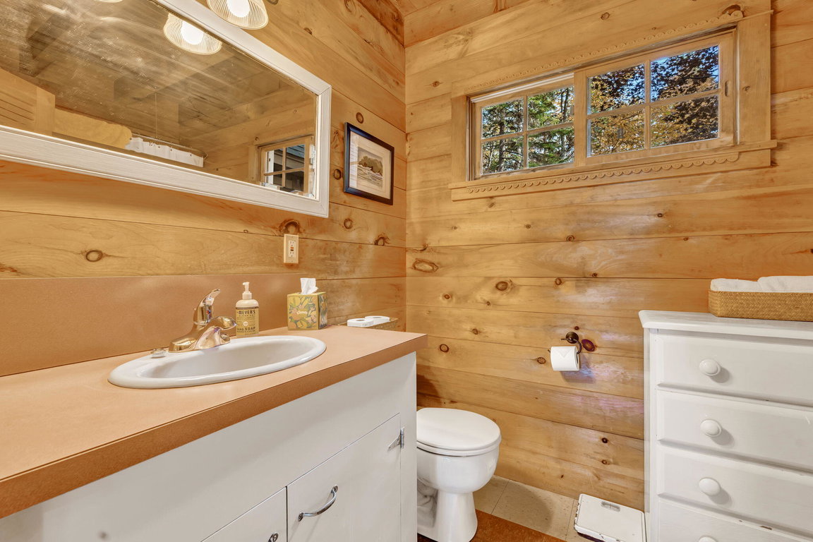 42-web-or-mls-11-colwell-ln