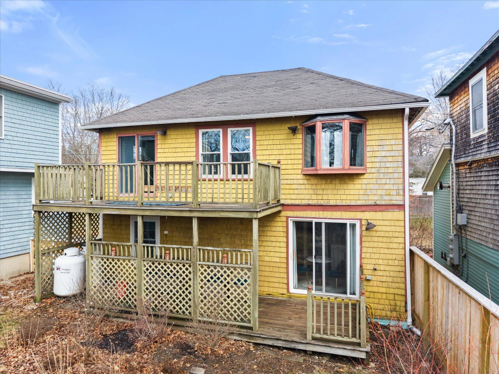 06-78 Ledgelawn Ave