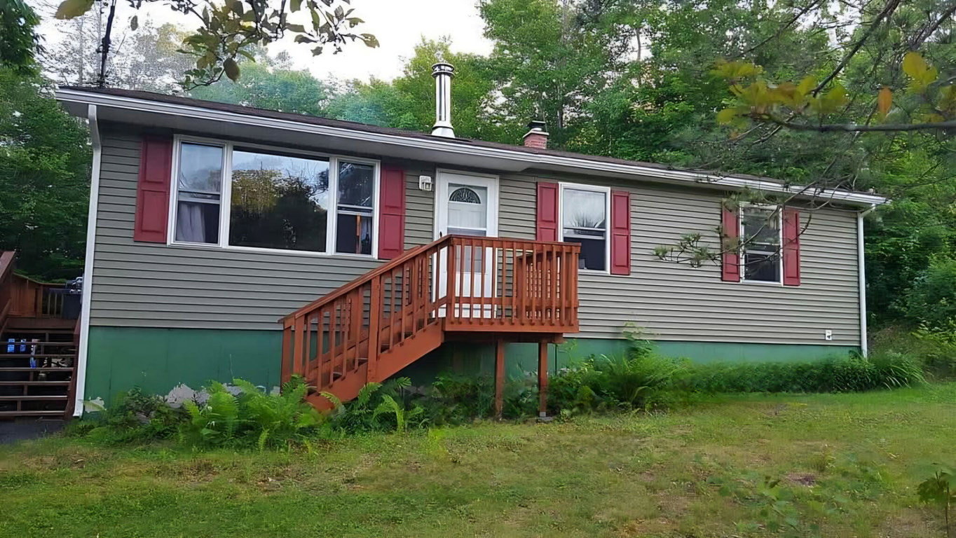 372 Massachusetts Avenue Millinocket