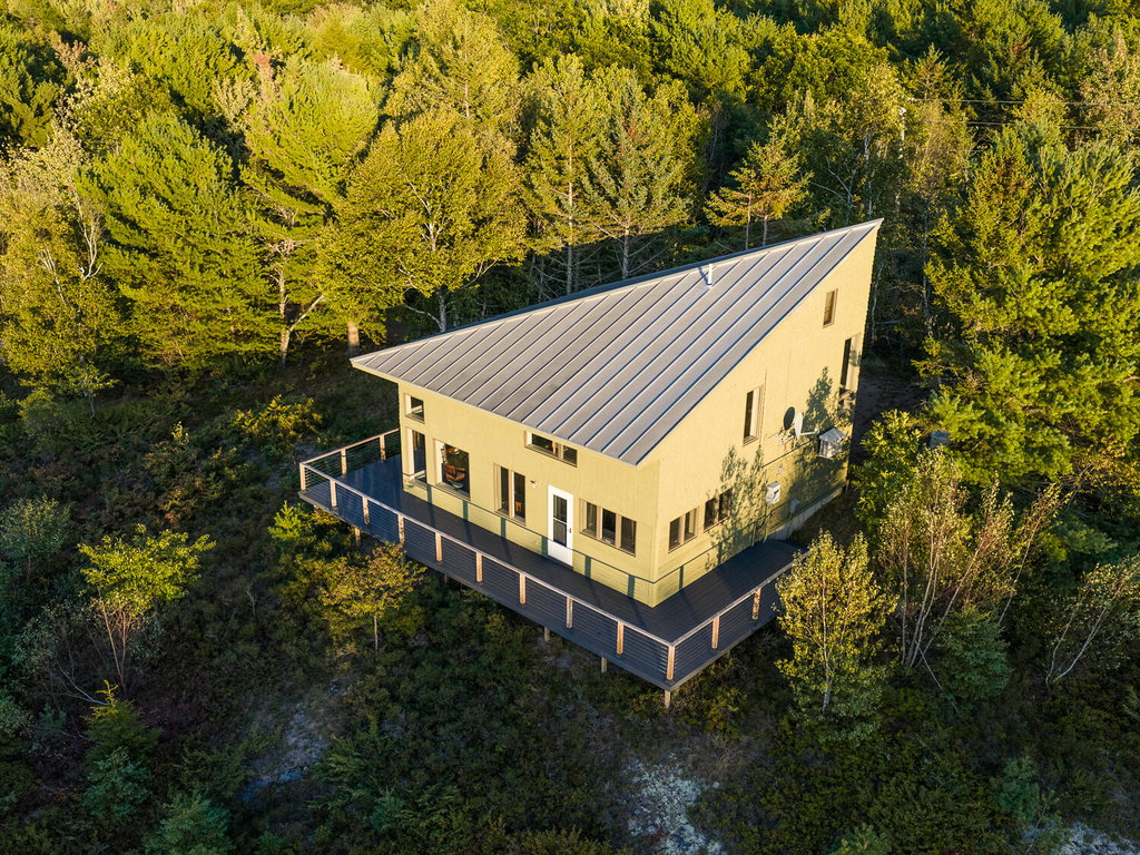 256 Sand Point Rd