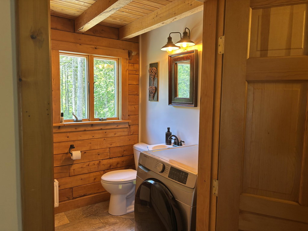 1/2 Bath