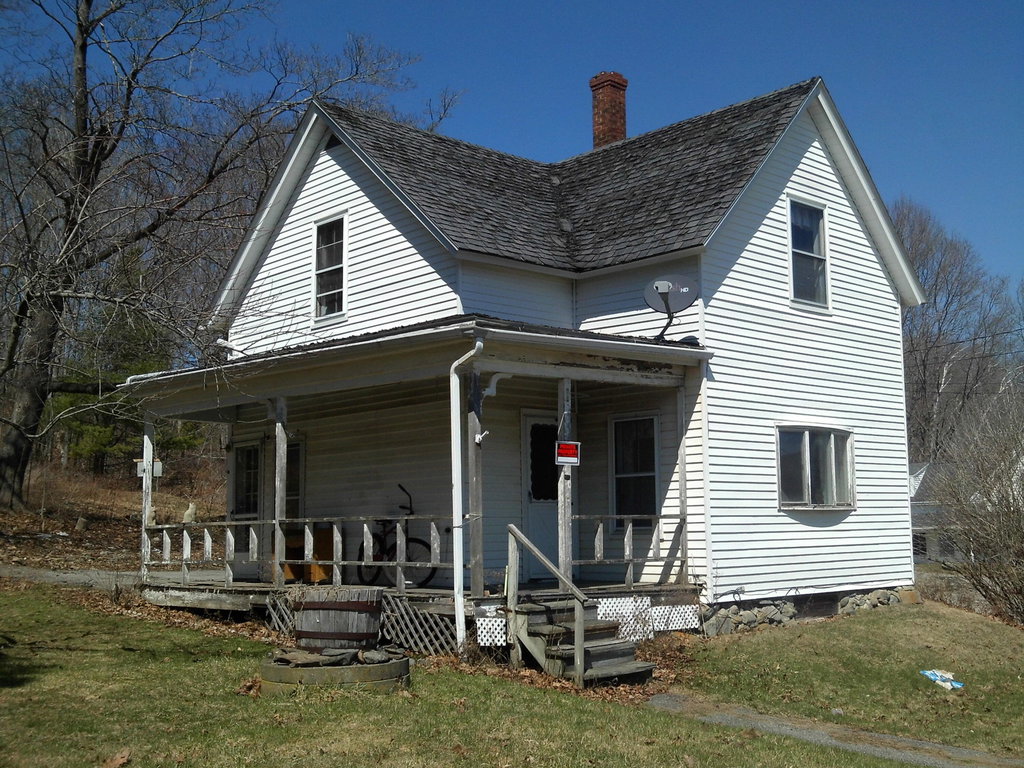 1025 Commercial Street Rockport