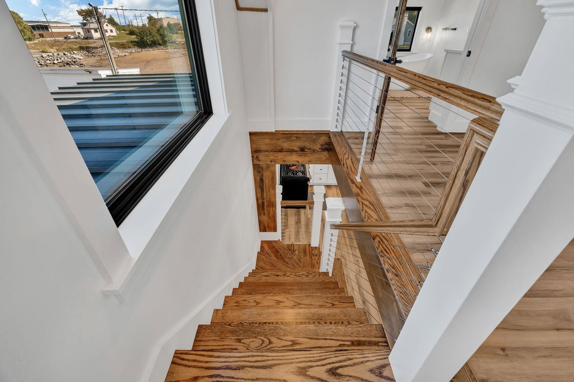 74-web-or-mls-178-main-st