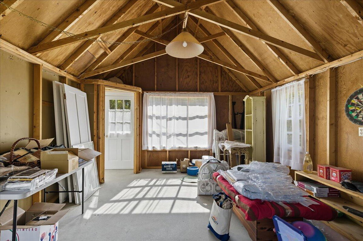 33A 34 N. Deer Isle Road