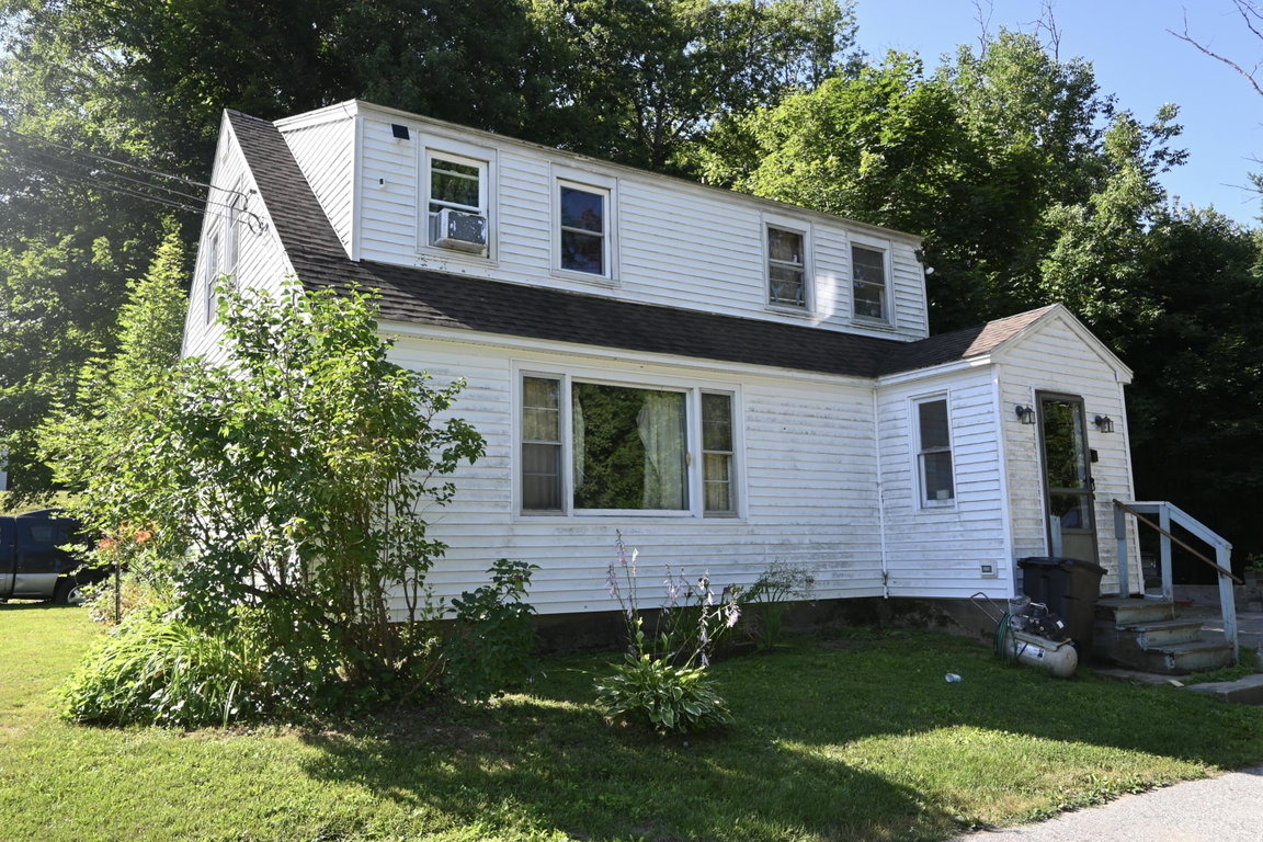 135 Upland Road Lisbon