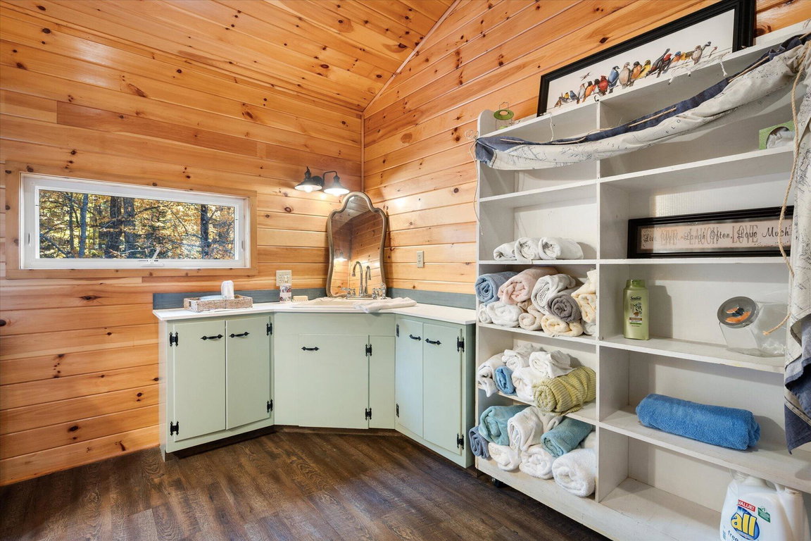 44-Bathroom, Laundry