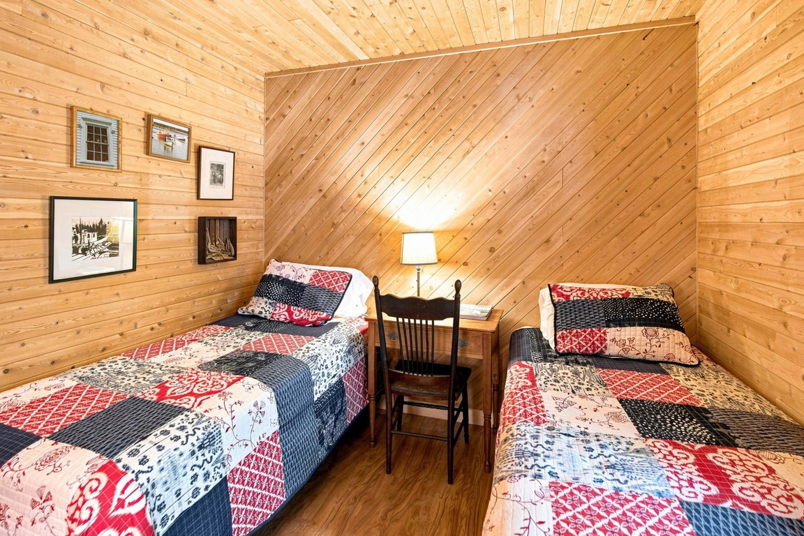 Bed 1