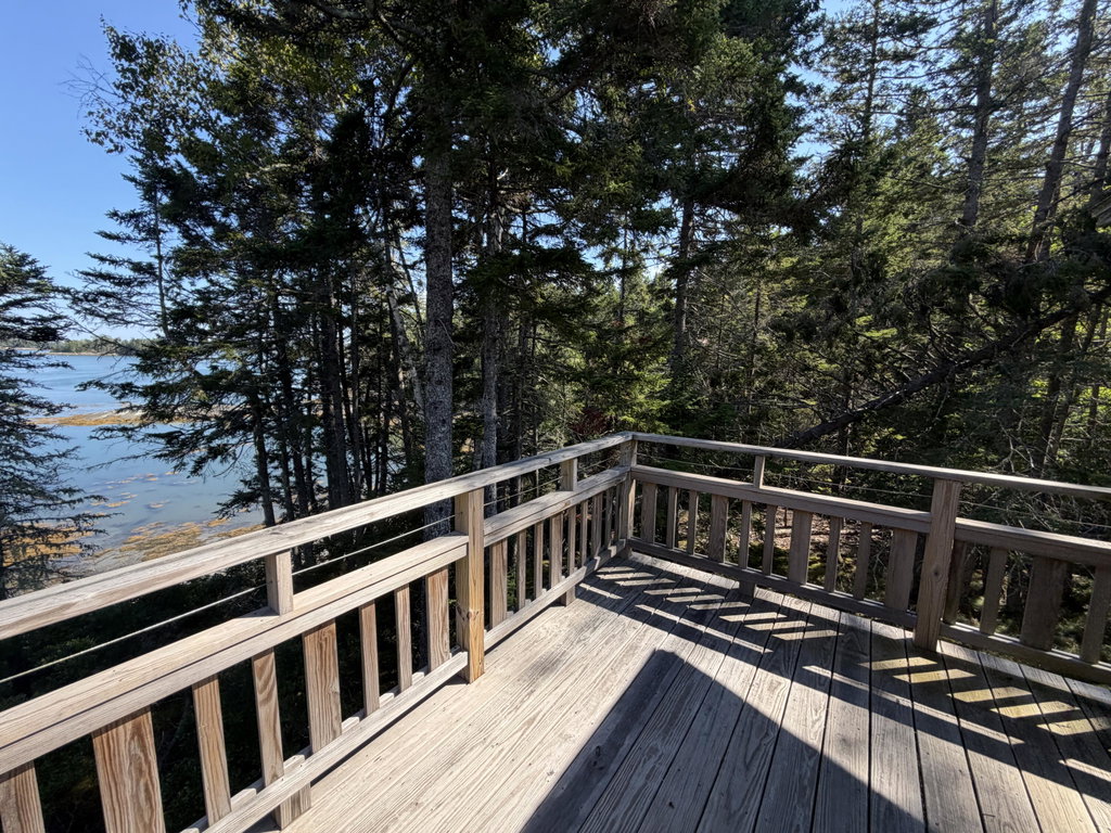 15 Picnic Point
