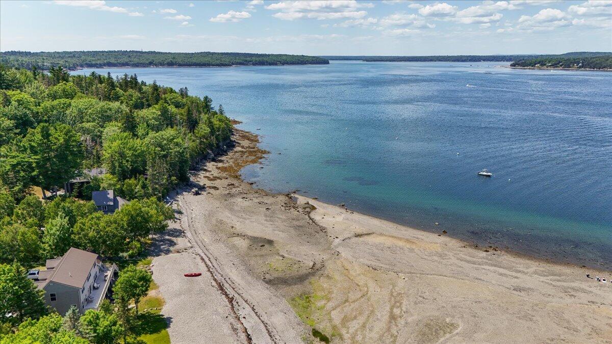100-13 Coles Cove_Drone (16 of 23)