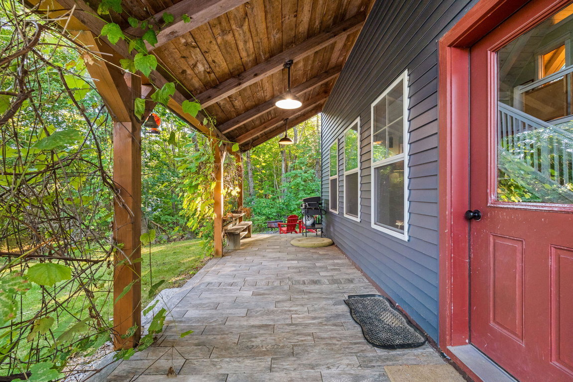 5-web-or-mls-633-morgan-bay-rd