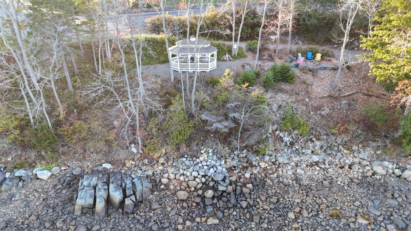 gazebo and shore