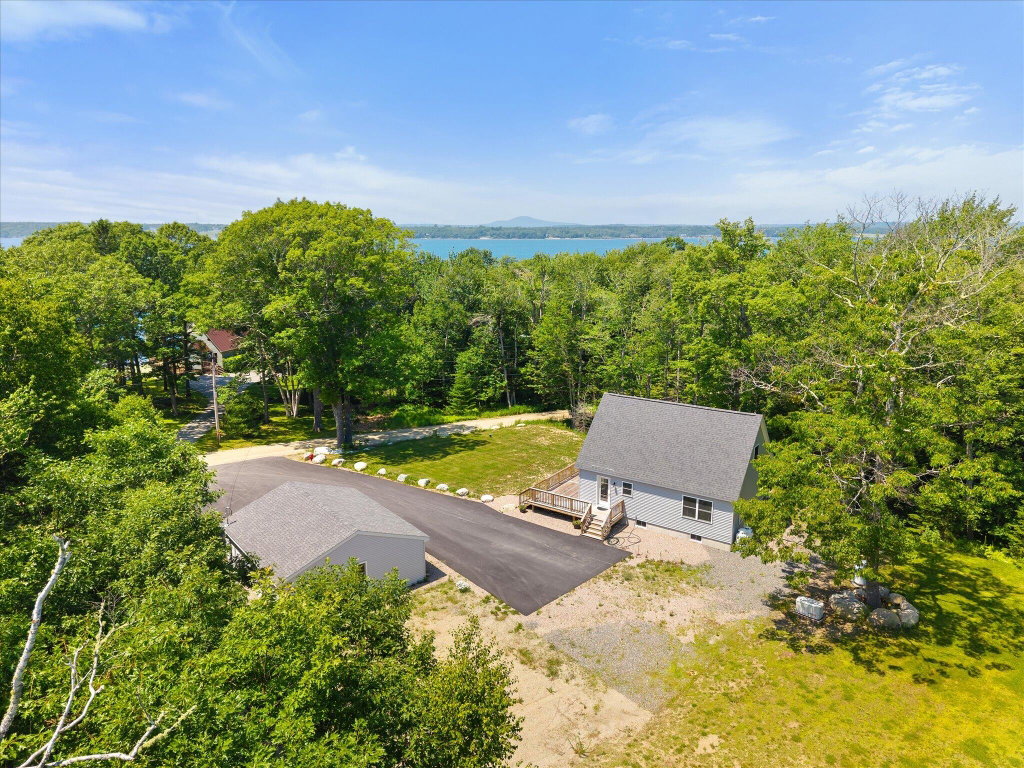 35-43 Nutting Ln