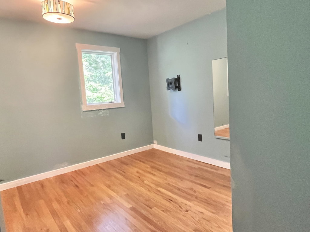 Second bedroom