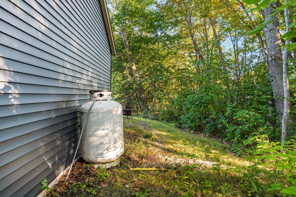 7-web-or-mls-633-morgan-bay-rd