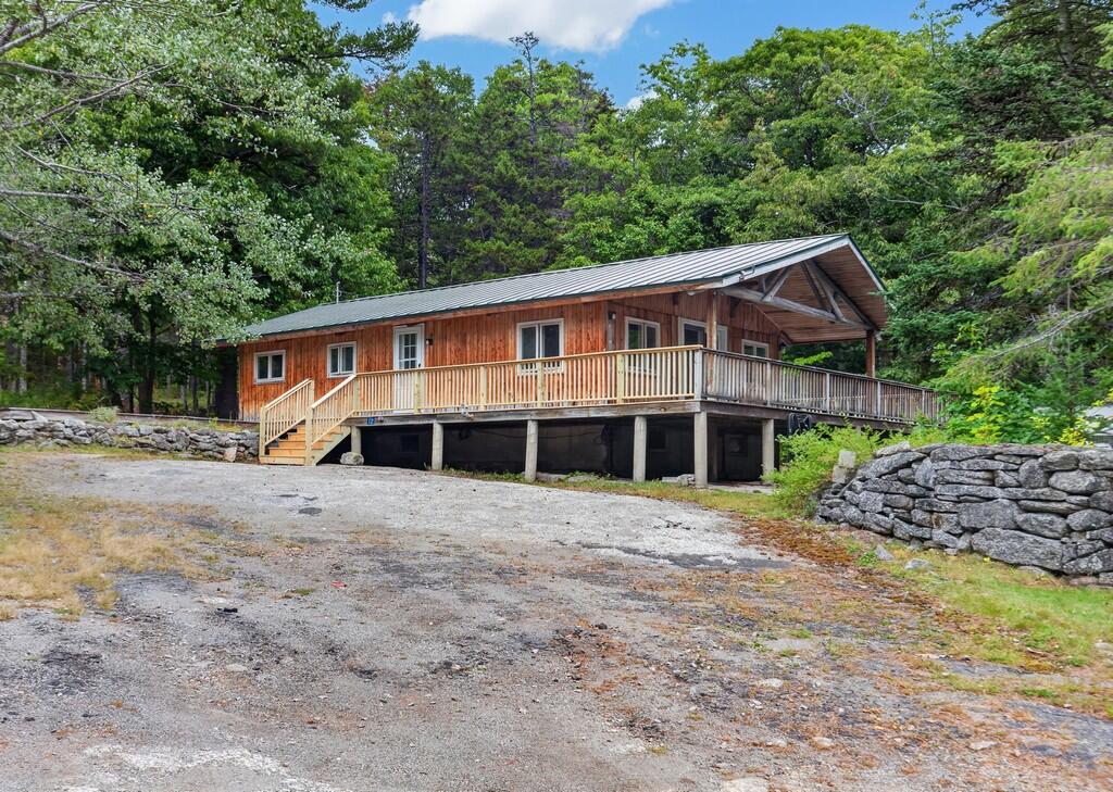 12 Hemlock Road Dedham