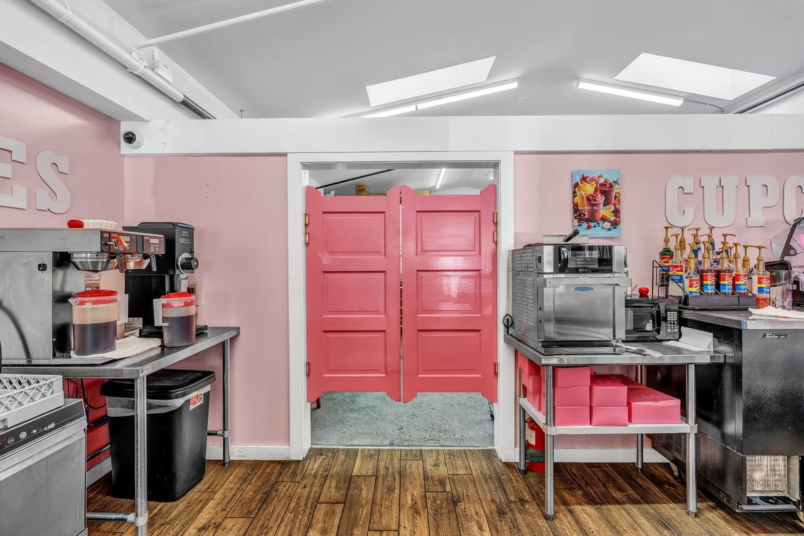 48-web-or-mls-14-cottage-st