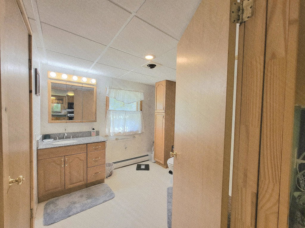 First Floor Bathroom