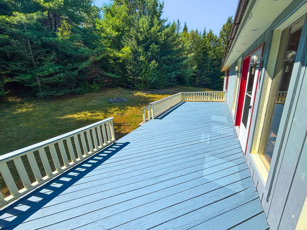 Exterior Home (12)