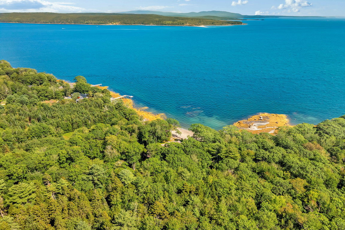 113-web-or-mls-1197-bay-rd