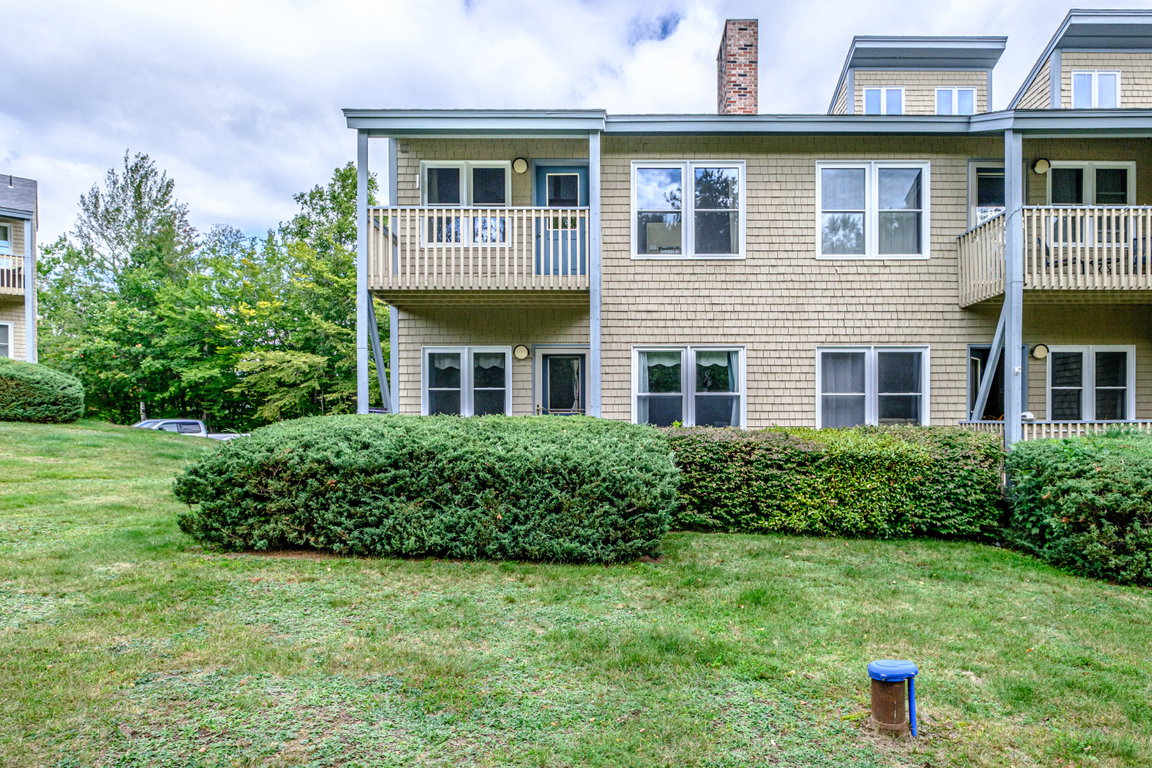 9  Condo Lane Greenwood