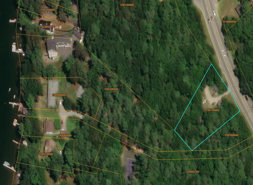 1042 Roosevelt Trail Windham