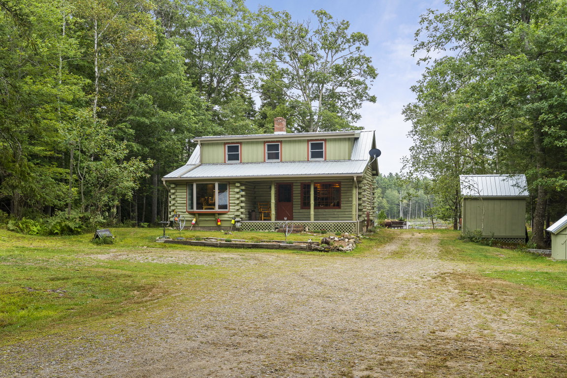 27 Doggett Road Westport Island