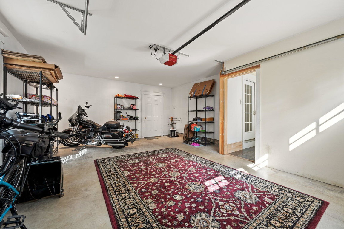 Garage 2