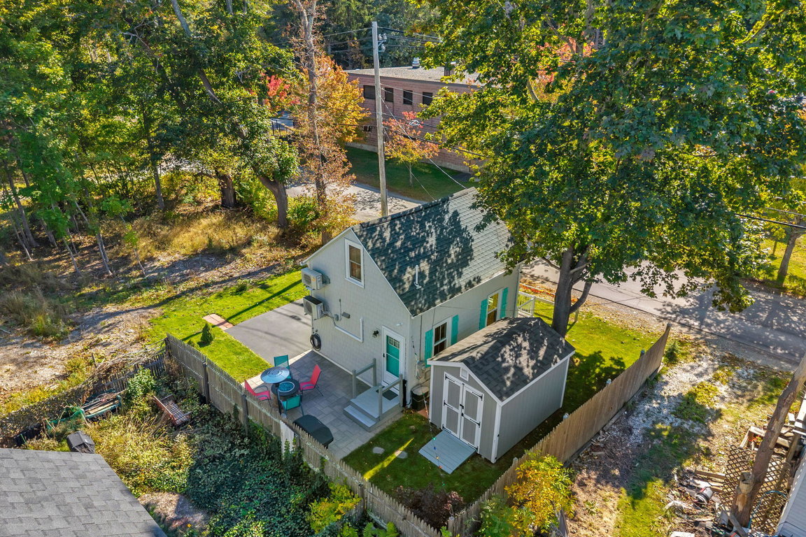 40-web-or-mls-45-cromwell-harbor-rd
