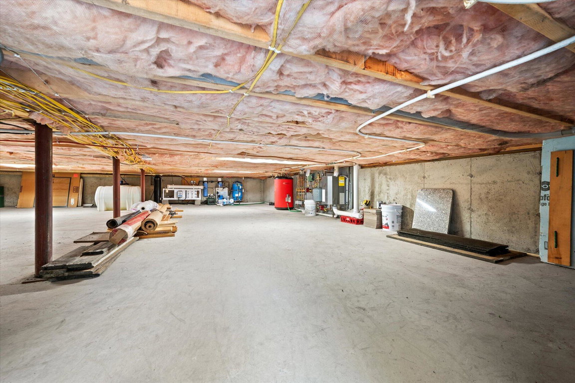 40-Crawlspace