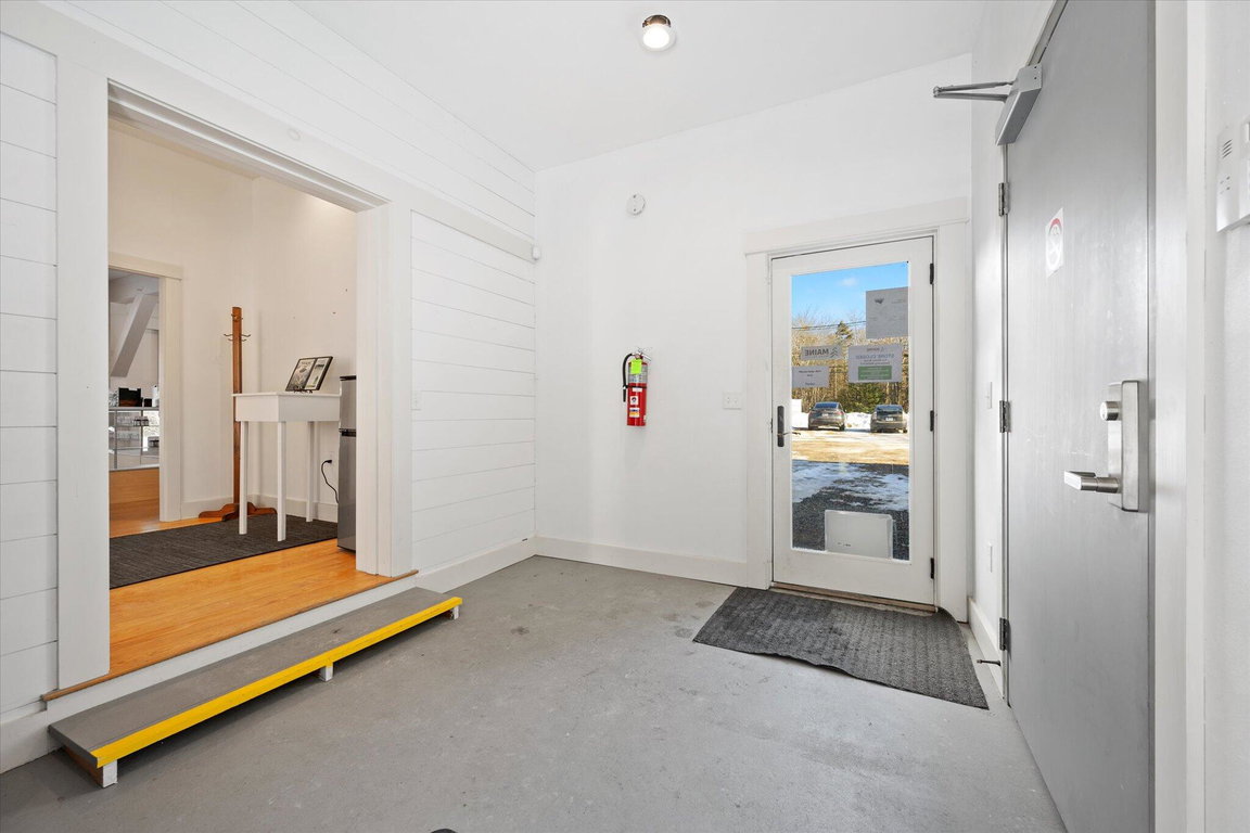 21-380 Ellsworth Rd