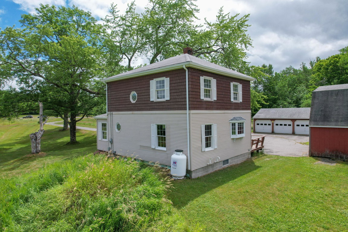 455 Bayside Road
