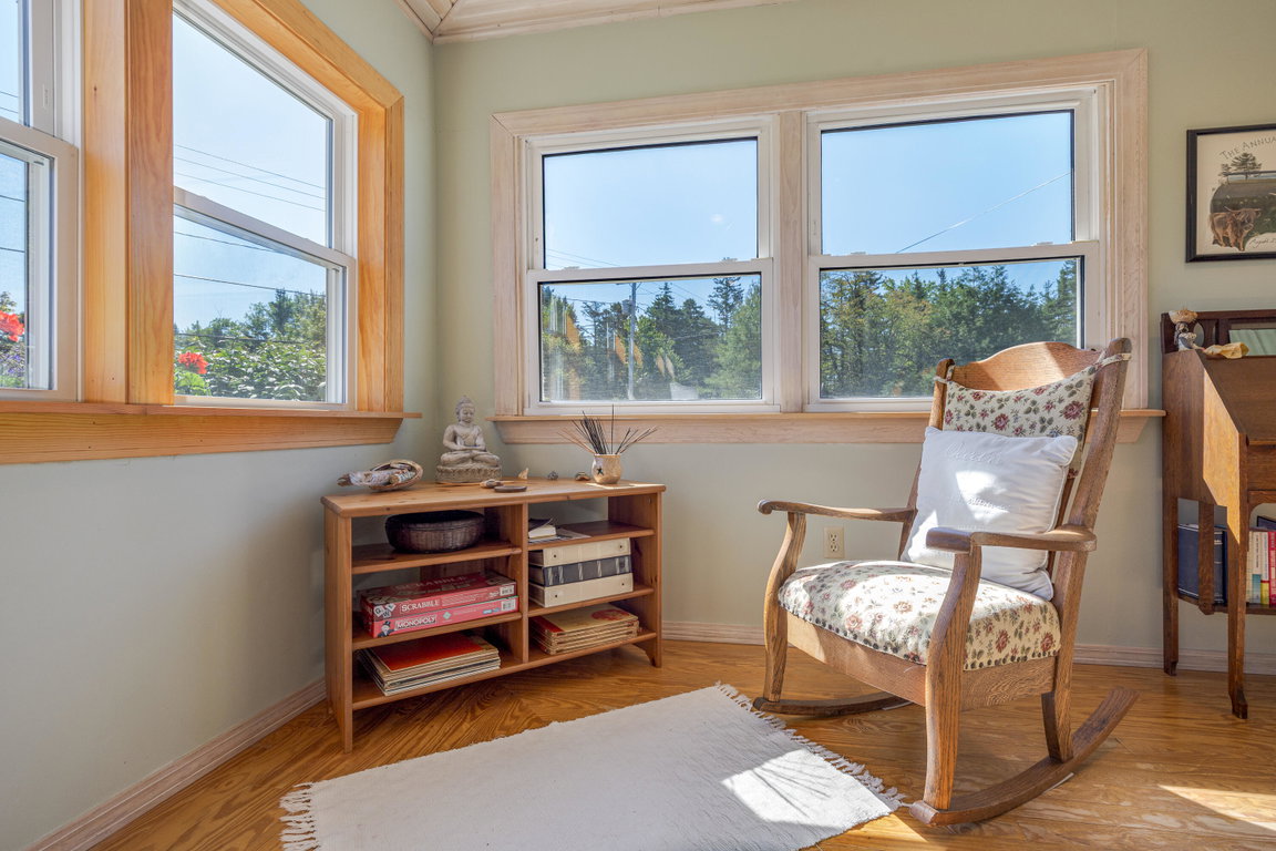 Enclosed Wrap Around Porch