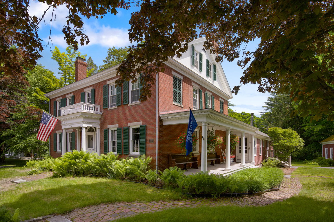 114 Main Street Orono